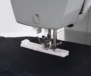 Singer Heavy Duty 6335M Denim Sewing Machine with bonus 9 sewing foot set + FREE Denim Needle Pack