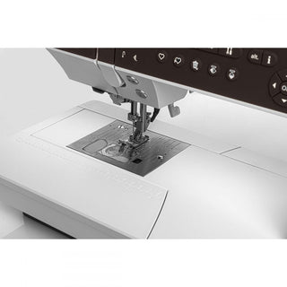 Pfaff Creative Ambition 640 Sewing Machine - Ex Display